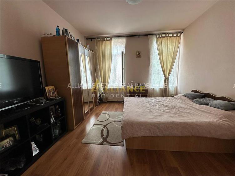 Apartament 4 camere , 92 mp { Metrou Universitate } - 6