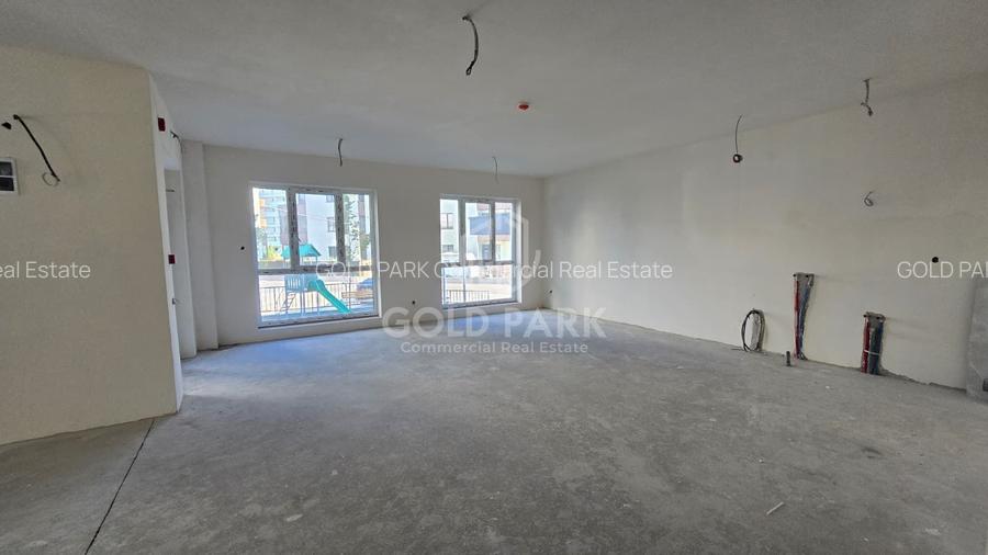 Spatiu Comercial - 190mp - 5 Parcari - Floresti - 10