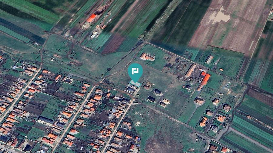 Loc de casa de 449mp în Livada