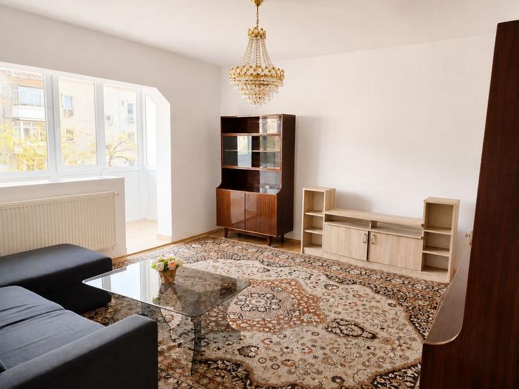Girocului | 4 Camere | Decomandat | Etaj intermediar | Centrala proprie