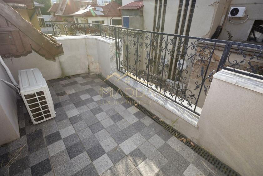 Apartament cu 4 camere in vila interbelica / Dorobanti