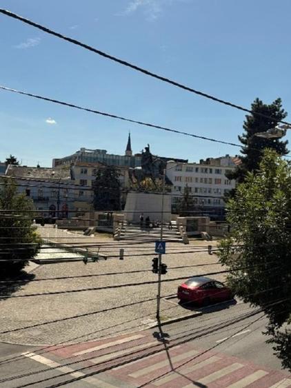 Apartament 3 camere in Piata Mihai Viteazu-renovat complet!
