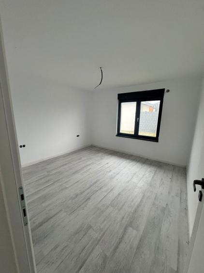 Casă individuală de vânzare – 131 mp construiți, teren 6 ari