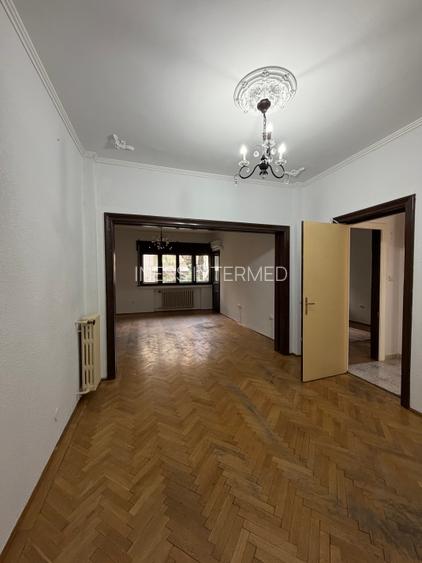 Piata Victoriei, aproape metrou, parter de bloc D+P+3,  birouri sau locuinta - 2