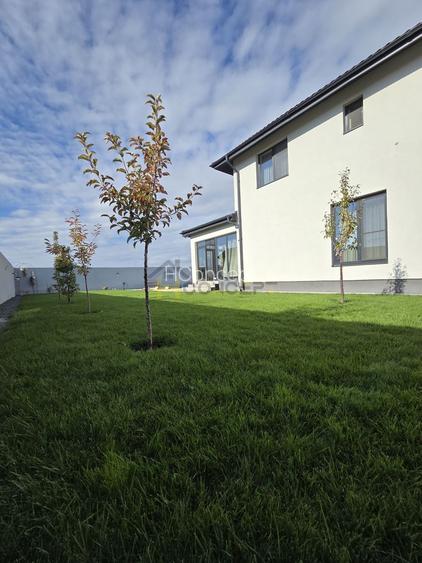 Vila individuala Premium 5 camere curte generoasa Piscina - 9