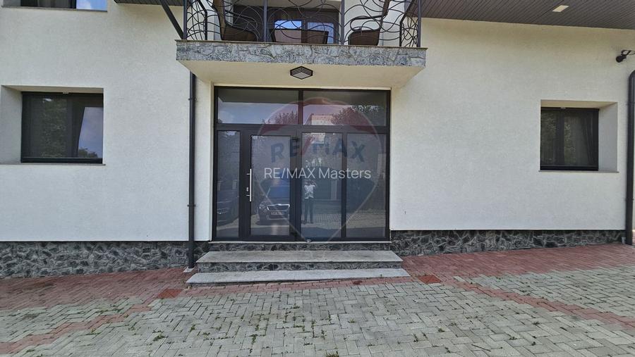 Casă / Vilă cu 7 camere si teren 1000 mp în zona Centrala-Suceava - 6