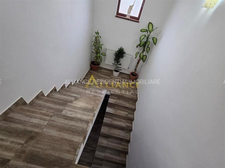 Vila cu 4 .camere 3. bai --249 mp utili - teren 881mp - 30