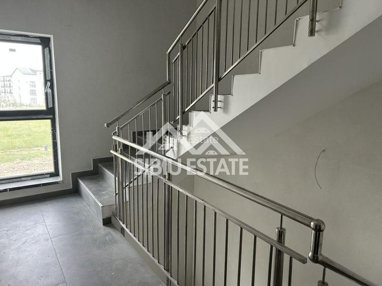 Apartament Doamna Stanca cu parcare si  vedere spre munte, Comision 0 - 3
