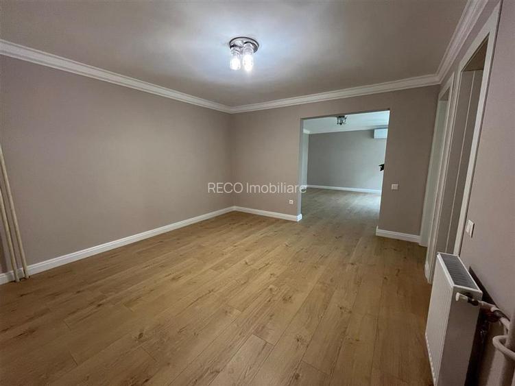 RECO Apartament 3 camere decomandat tip PC zona Decebal - 2