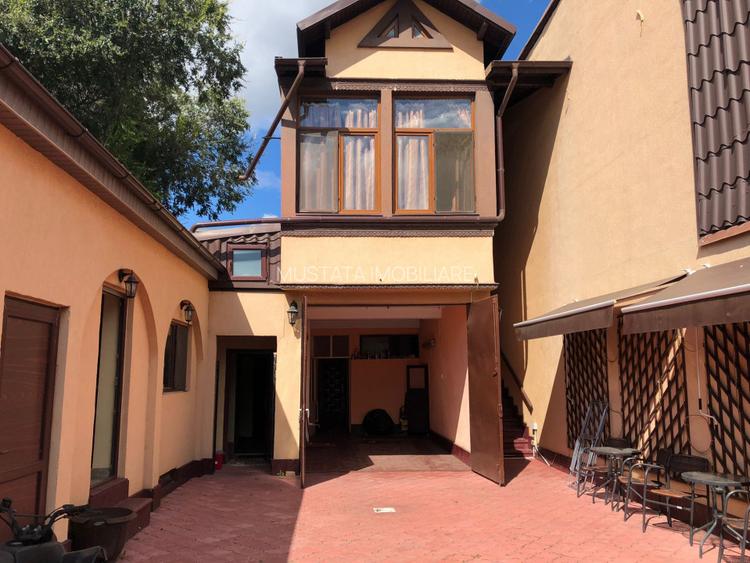 Casa cu spatiu comercial, Ultracentral. P+1+M - 2