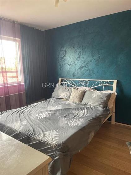 Casa cu 4 camere 3 bai si tersa in Sura Mare - 2