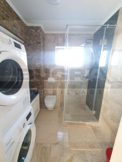 Apartament 3 camere, 55 mp, etaj intermediar, cu parcare, zona Petrom