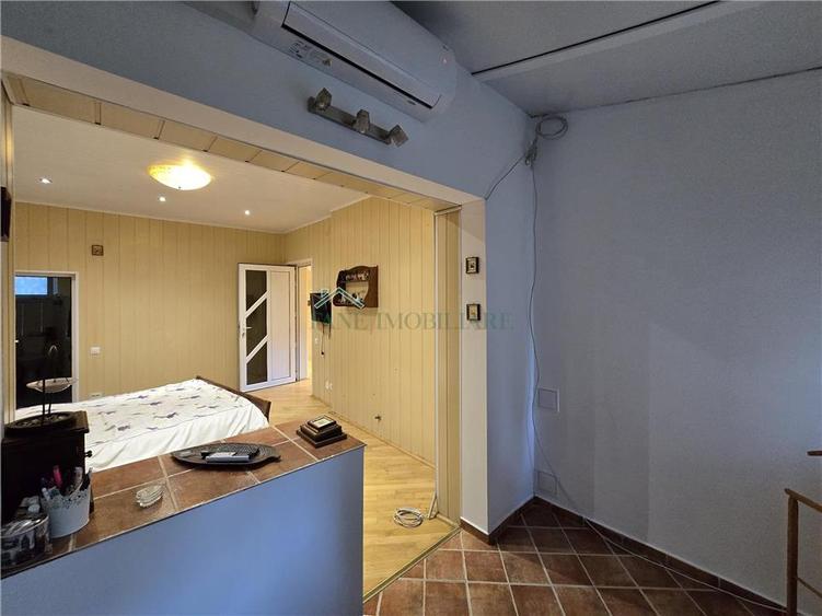 Inchiriere ap. 3 camere in vila Foisorul de Foc.