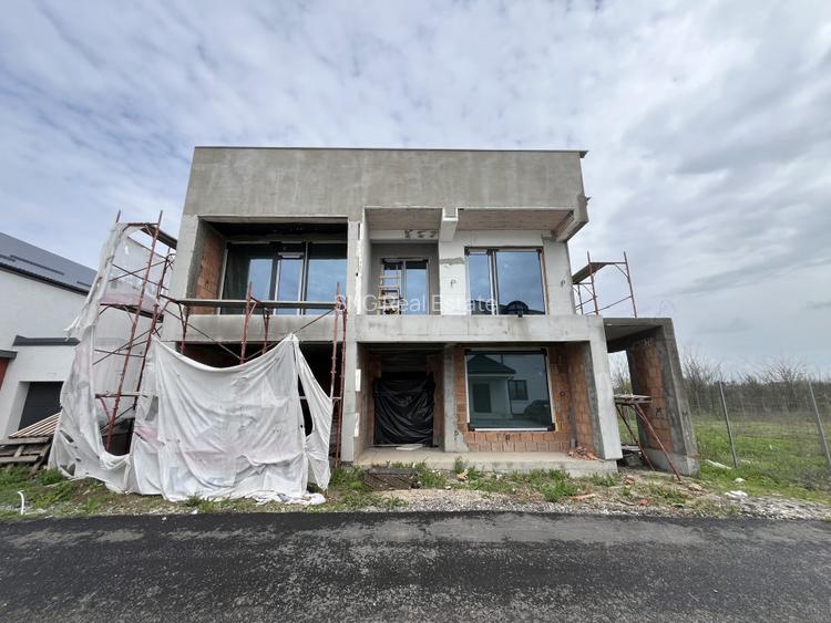 De vanzare vila moderna 5 camere zona Laguna Albastra Corbeanca - 4