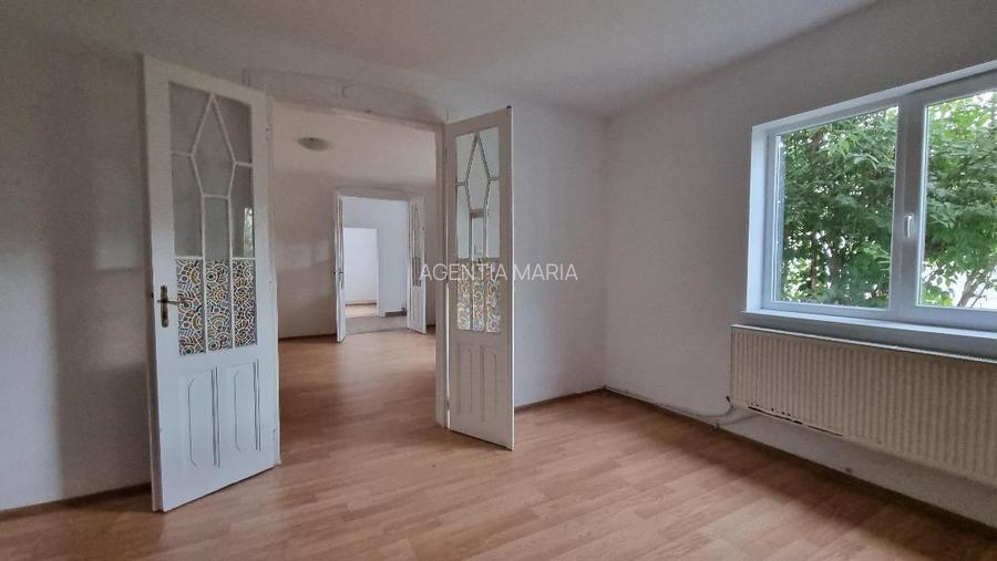 Casa parter de inchiriat, semicentral - 5