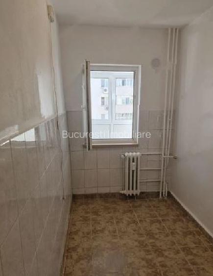 Dristor metrou ,decomandata,bl.1982,reabilitat,renovata,AC,balcon,geam la baie. - 4