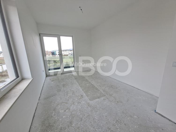 Casa tip duplex de vanzare cu acces auto curte terasa Selimbar - 4