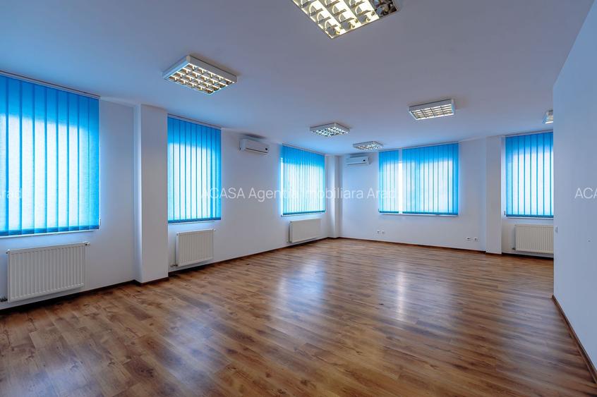 Clădire de birouri cu 12 parcări în incintă privată, UTA2, Arad - 5
