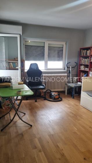 Crangasi , 2 minute metrou - 12