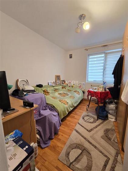 Podu Ros - Posta, 2 camere decomandat, etaj intermediar - 2