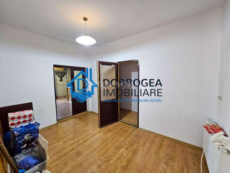 ZONA 23 AUGUST-CASA  6 CAMERE, TEREN 231 MP - 4