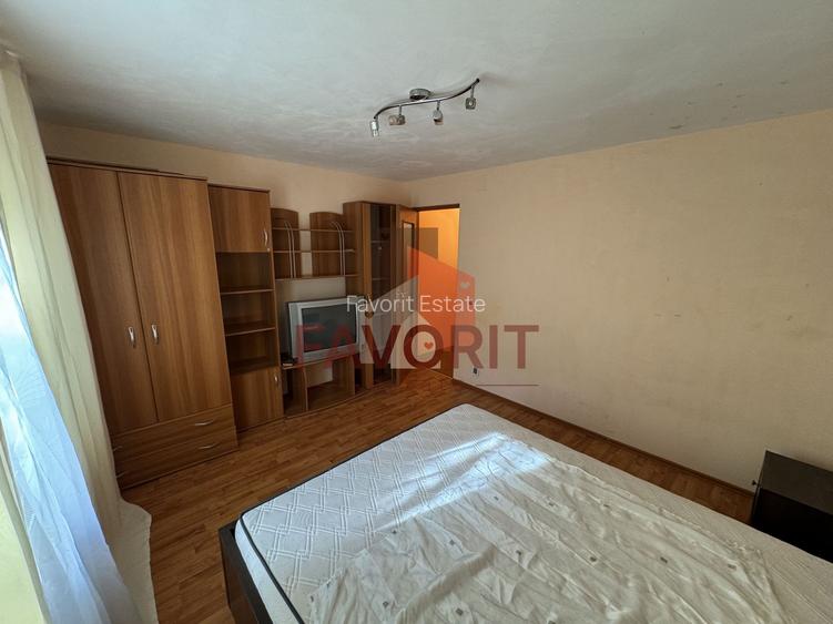 Disponibil imediat. Etaj 1. Centrala proprie. Vedere pe 2 parti. - 13