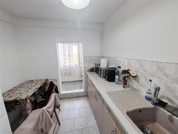 Apartament cu o camera decomandat In Nicolina - 3
