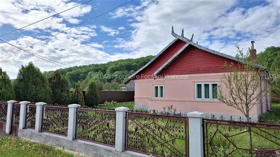 Casa cu 2360 mp teren, Racoasa - 2