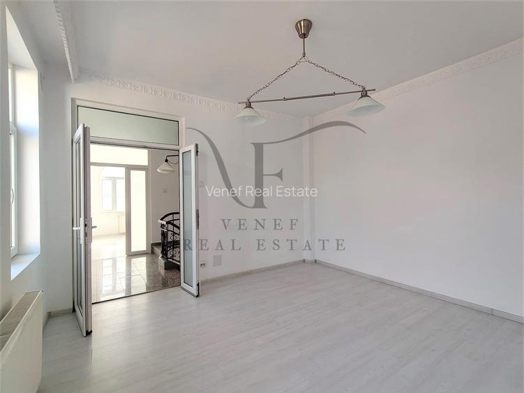 Vila 9 camere 3 grupuri sanitare 1 terasa 354 mp Vasile Lascar Stefan cel Mare - 22