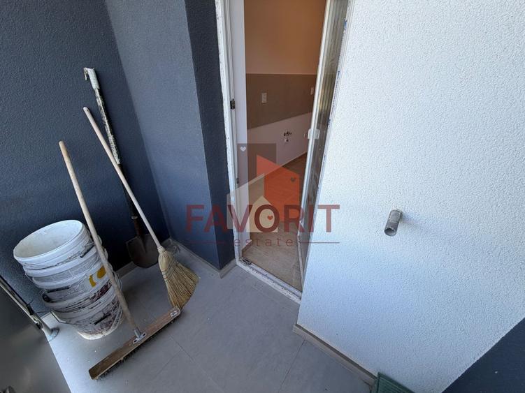 Disponibil imediat. Decomandat. Spatios