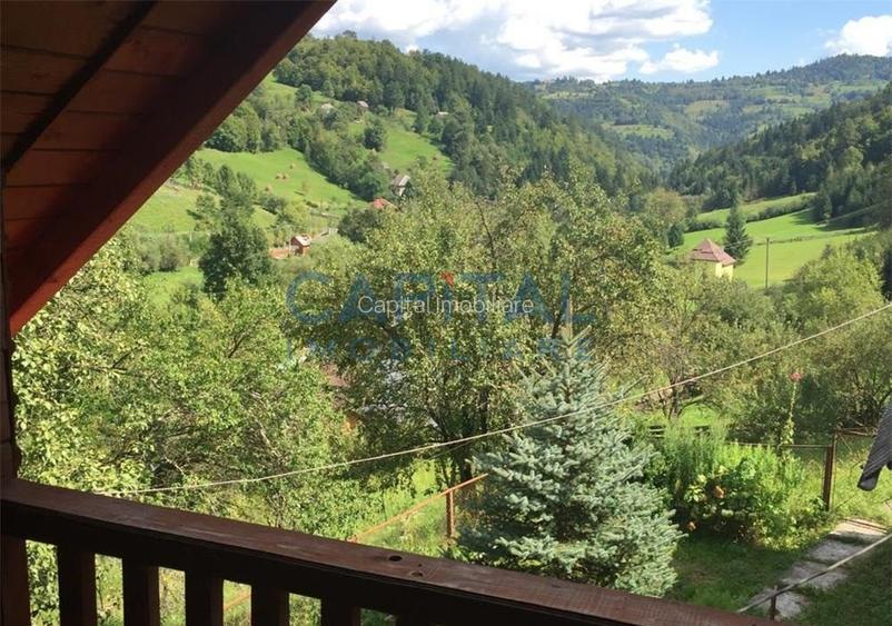 Casa de vanzare locatie superba, Campeni - 2