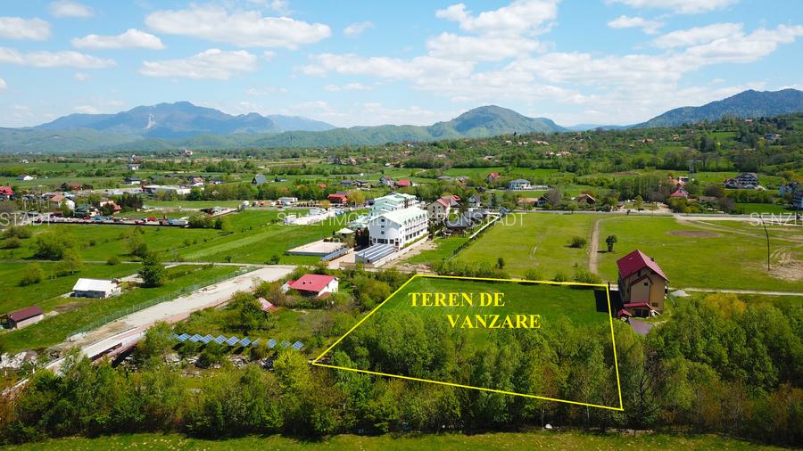 Teren superb in Bran cu parau in spatele lui - 4