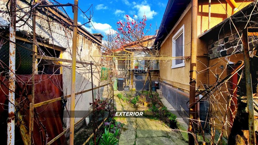 De Vanzare Casa - zona centru vechi - 9