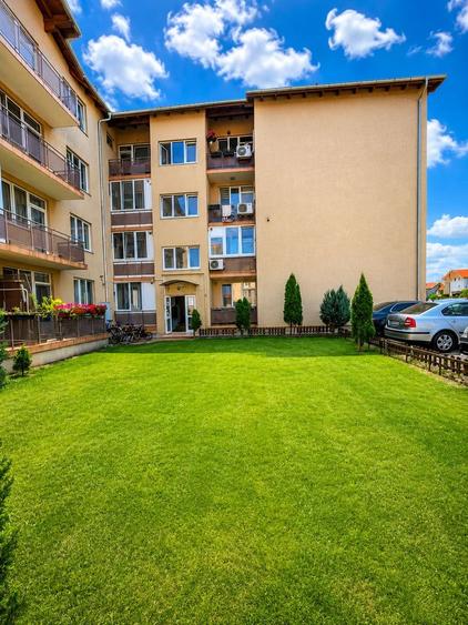 Apartament Modern De Vanzare | 2 Dormitoare | Parcare | Balcon x 2 | Etaj 2/3