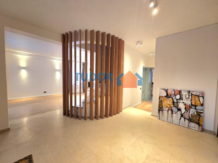 Beautiful Fully Renovated 5 Bedroom Villa in Iancu Nicolae