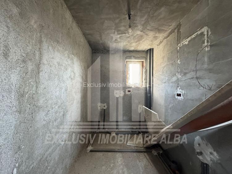 Casa individuala | Semifinisata | 230 mp | 480 mp teren | Partos - 4