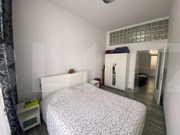 Apartament de 3 camere, decomandat, 74 mp, zona Piata Unirii