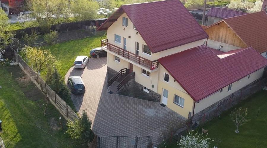 Proprietar – Casă cu 2 corpuri, 1.300 mp teren, Sânpetru Central