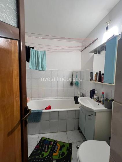 Apartament 2 camere decomandat-Podul de Fier-bloc 1982 - 5