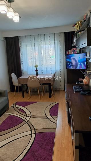 Apartament 3 camere DECOMANDAT, Piata Alexandru cel Bun ! - 2