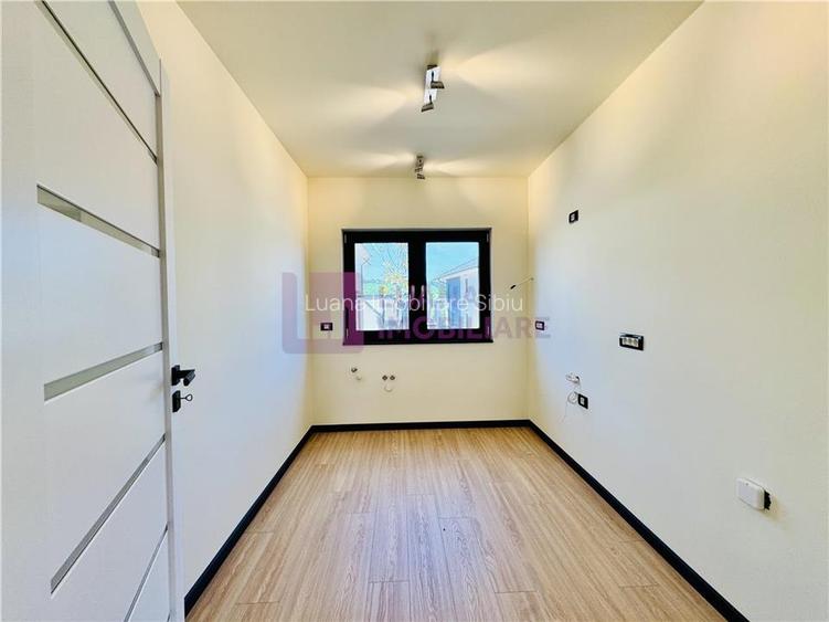 Casa cu 6 camere de vanzare | PREMIUM | Cisnadie | la cheie | video - 4