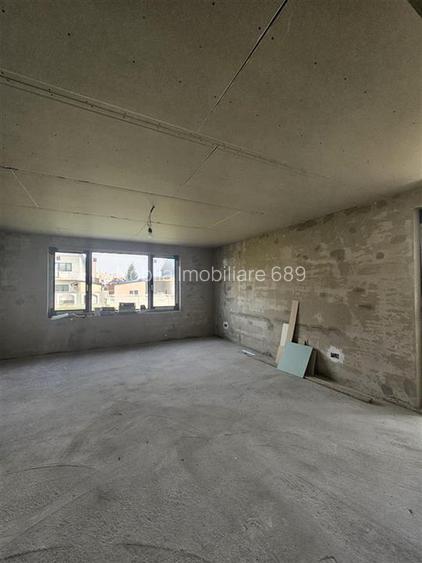 CASA P+ 1E  si  TEREN 500 MP DE VANZARE IN ANDRASESTI - 10