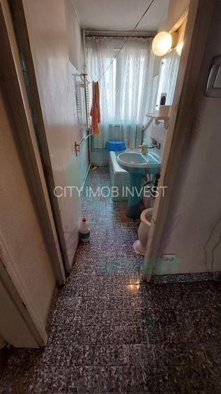 4 camere ultracentral | Universitate – Romană | Ideal locuire sau investiție - 6