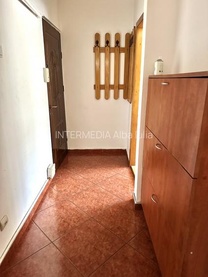 APARTAMENT 3 CAMERE I DE VANZARE I ETAJ 1 I CETATE I MOBILAT I - 9
