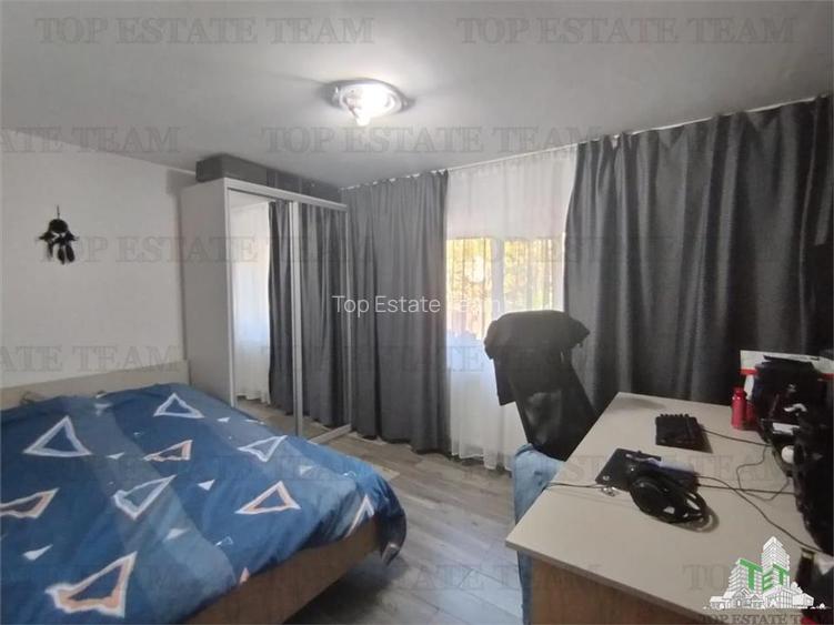 Vila 7 camere- 300 mpu+ curte 2000 mp- Giulesti- Sector 6 - 4