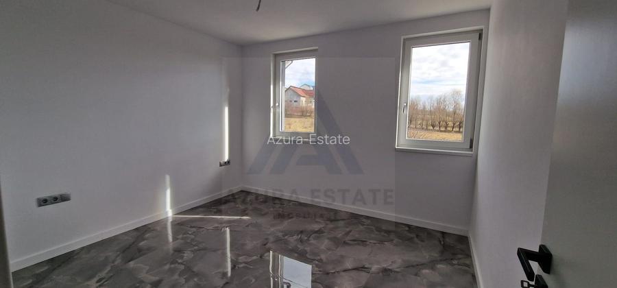 Casa moderna la cheie 5 camere 2 bai 120 mp utili si curte in Cristian - 2