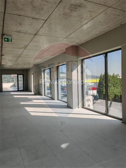 Spațiu de birouri  spre vânzare cu terasă - Mănăstur - 4
