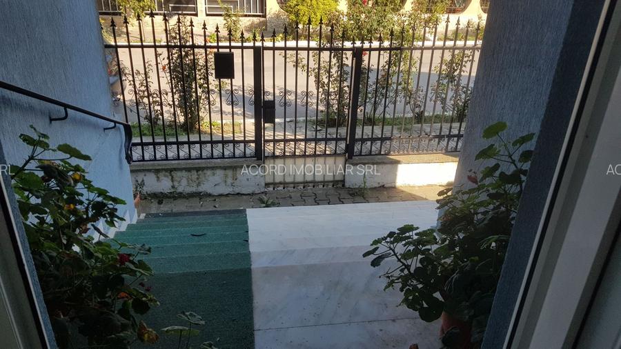 Techirghiol-vila deosebita D+P+1+M - 46