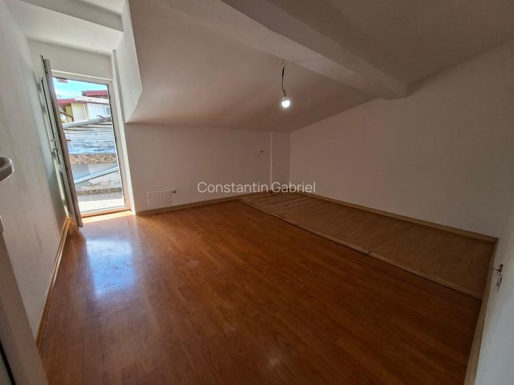 Piata Unirii, Calea Calarasilor, Hala Traian, PROPRIETAR, vand casa P+M, 4 cam. - 11