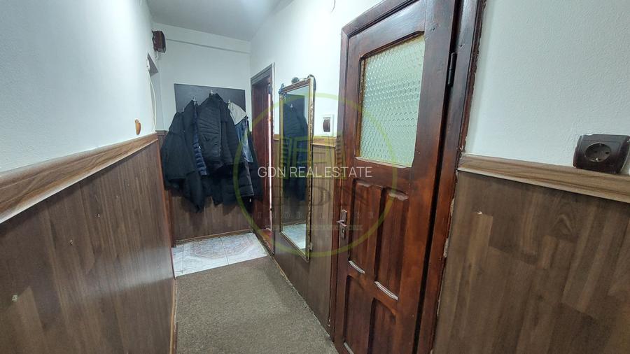 Apartament 3 camere, semidecomandat, Valea Rosie, zona Piata - 6